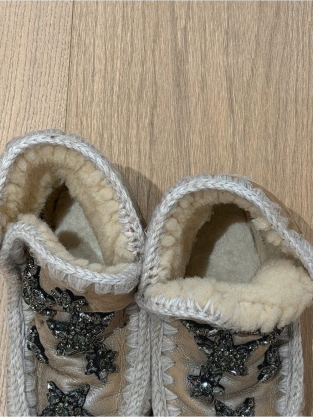 Women’s Beige Shearling Lined Boots with Star Embellishments - Picture 2 of 3